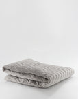 Bed runner glossy licht grijs