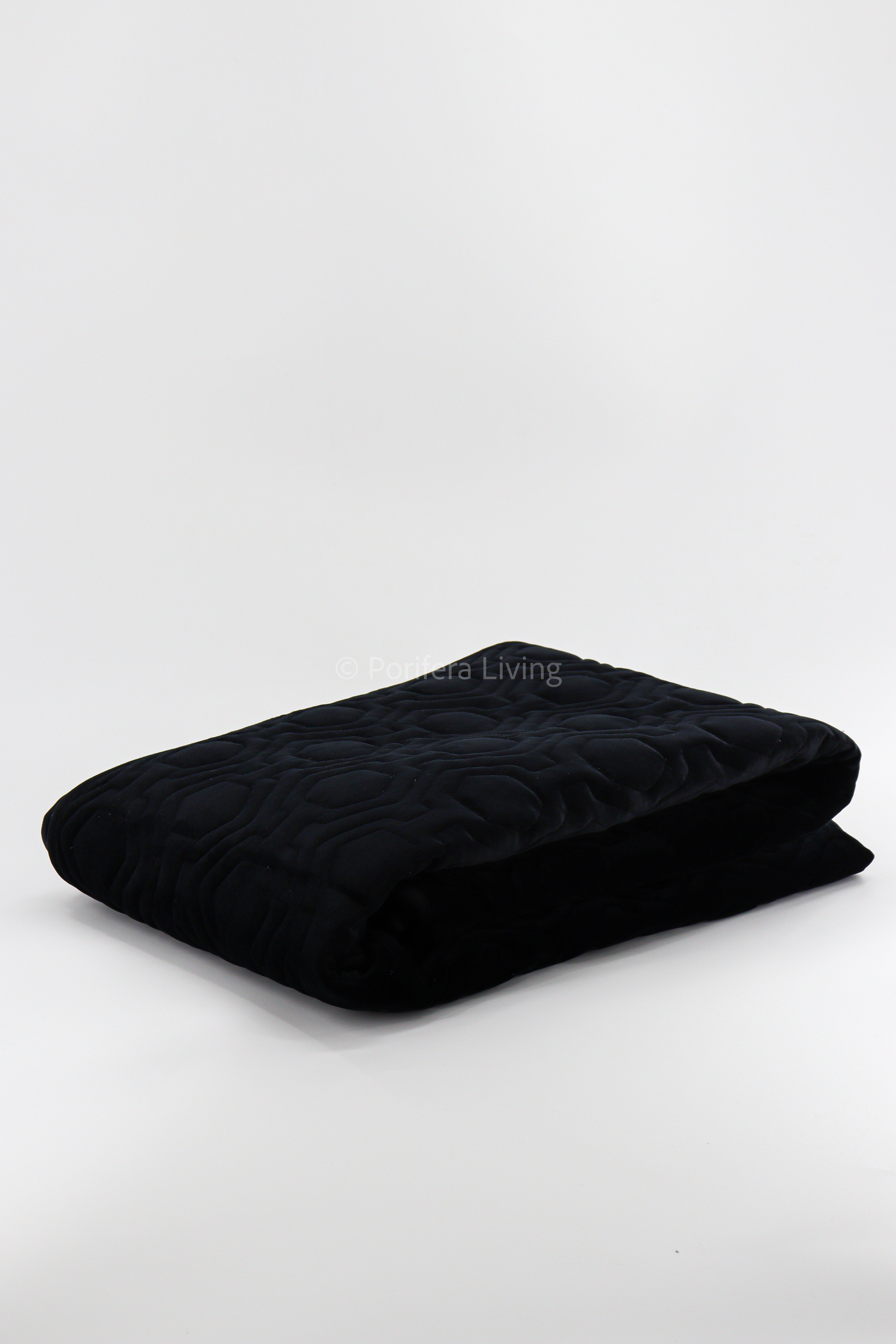 Bed runner glossy black