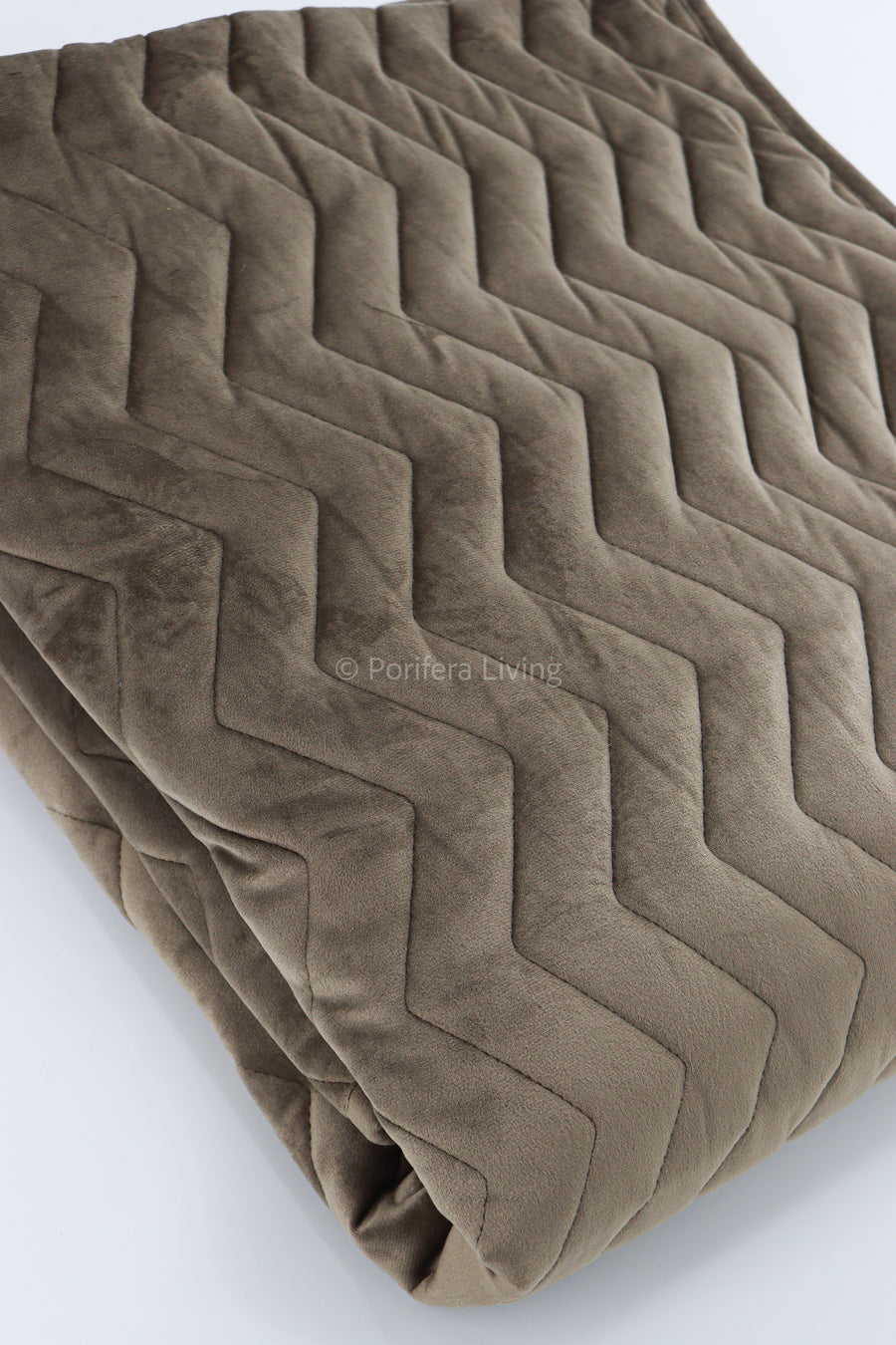 Bed runner glossy taupe