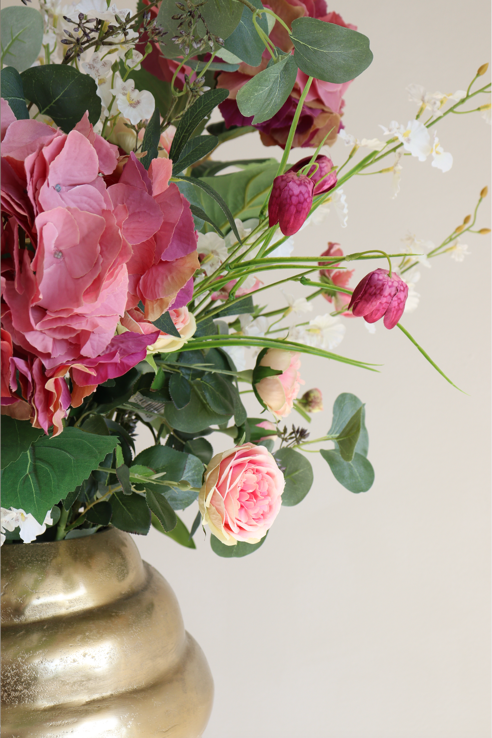 Large boeket Pink purfect incl. vaas goud