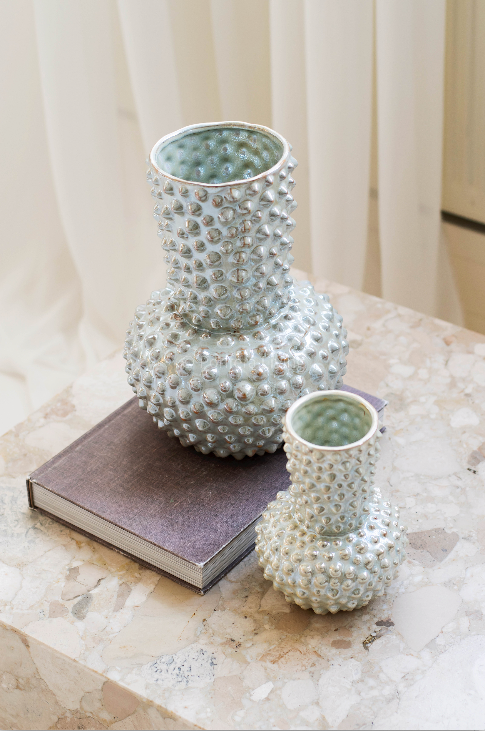 Dots vaas parelmoer wit